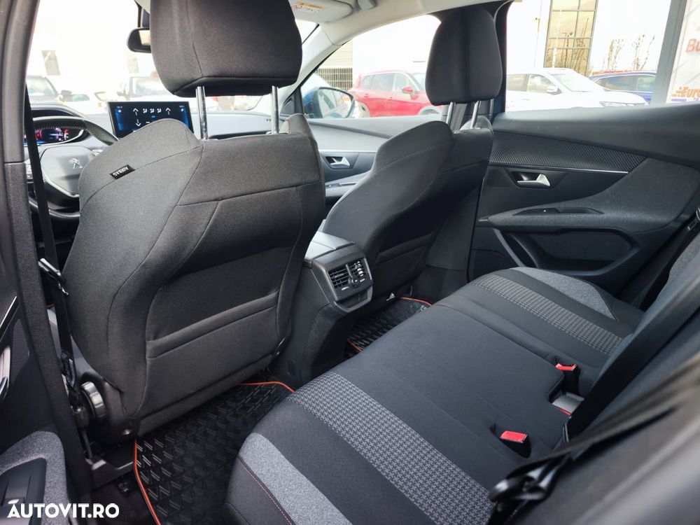 Peugeot 3008 1.2 PureTech 130 EAT8 Active Pack - 13