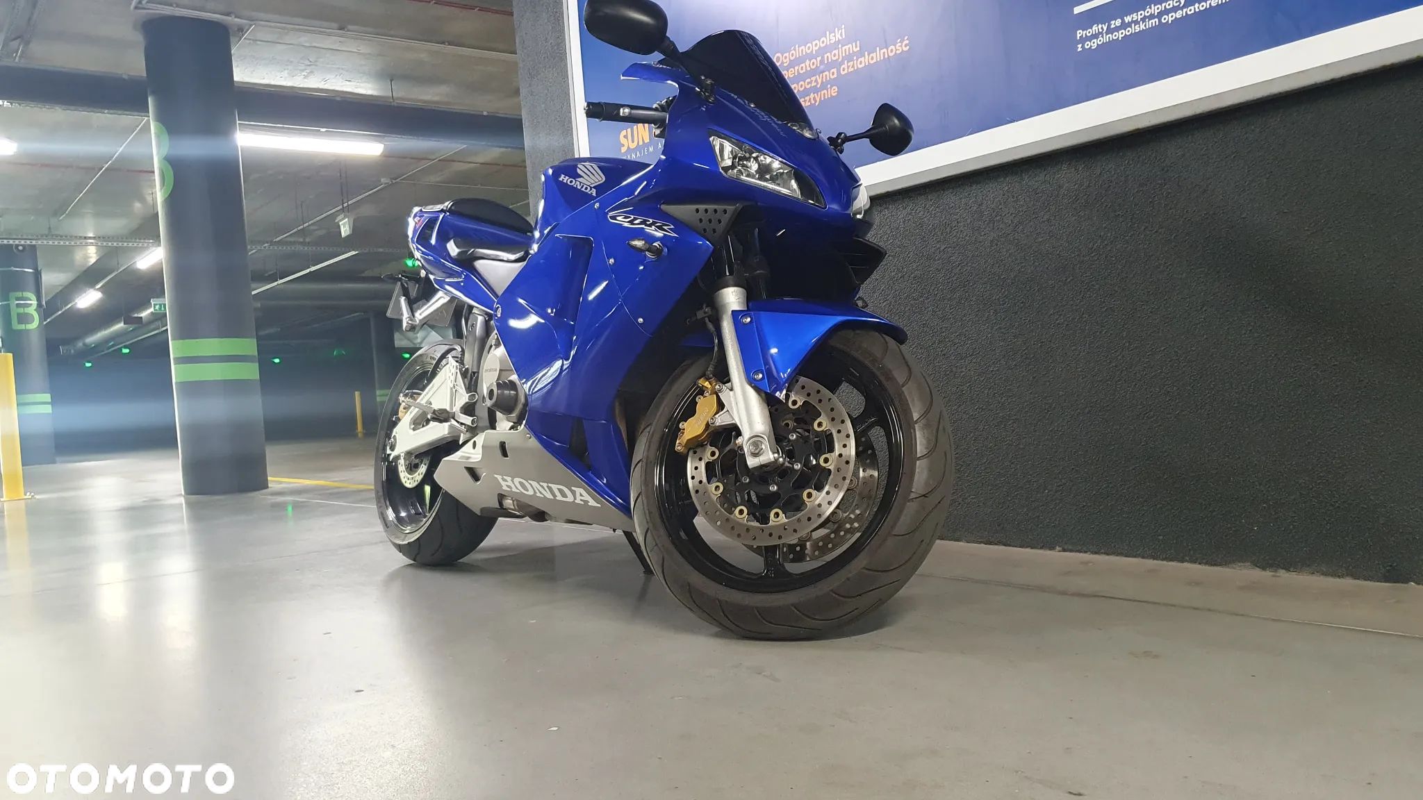 Honda CBR - 1