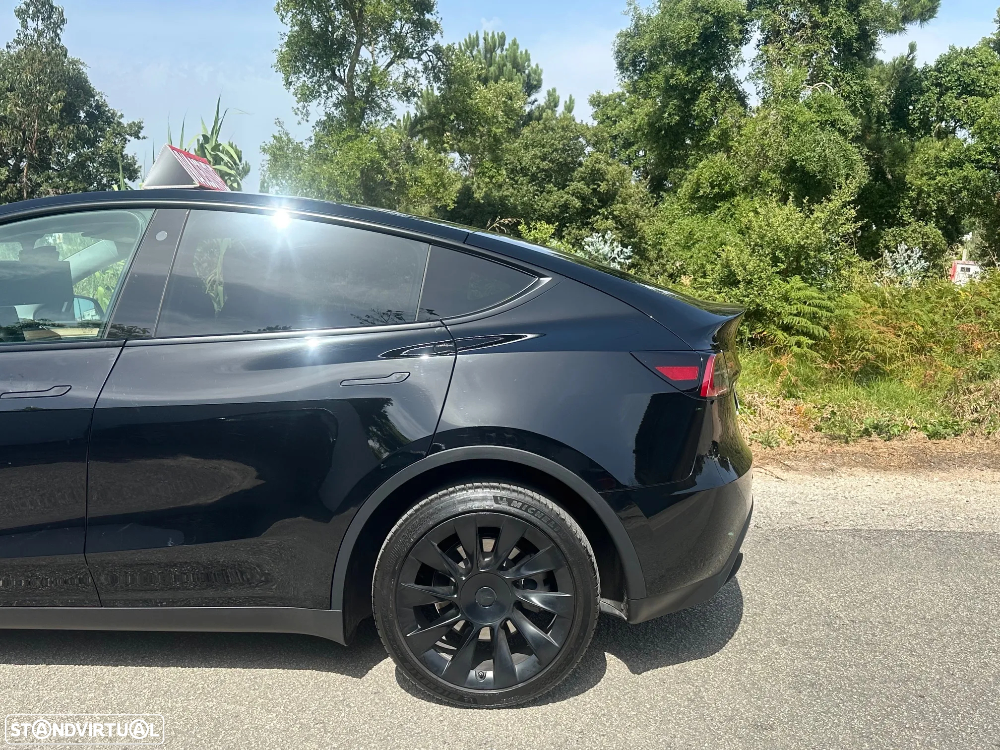 Tesla Model Y Long Range Tração Integral - 3