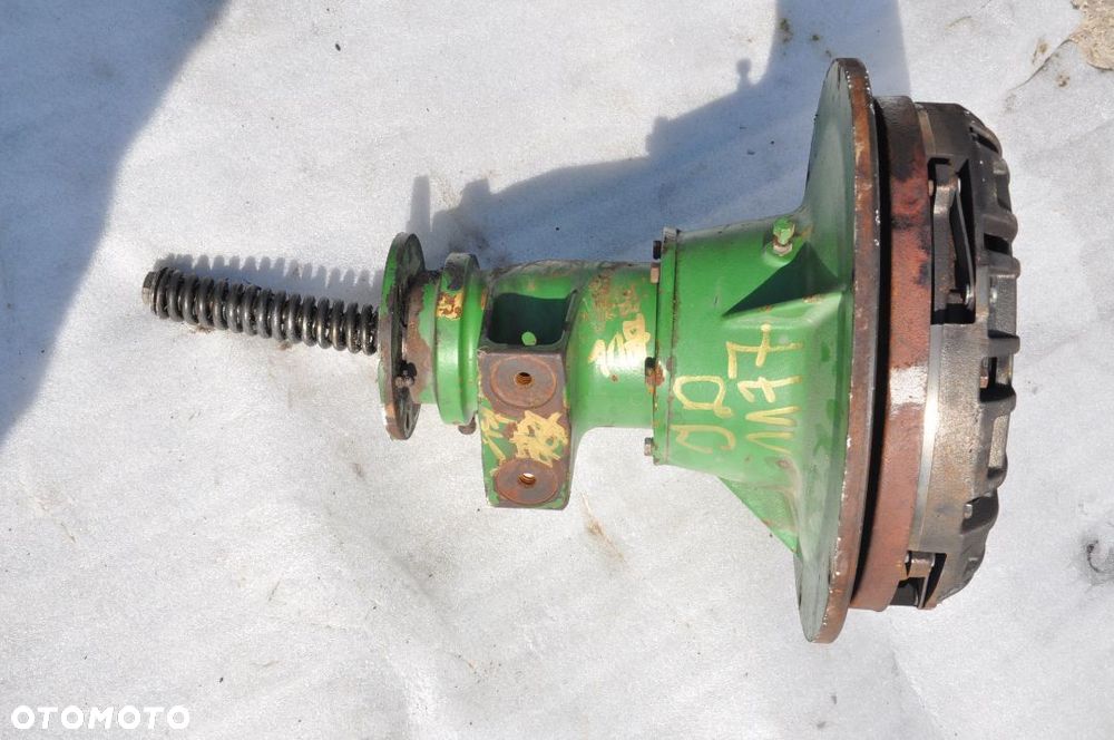 SPRZĘGŁO WAŁEK SPRZĘGŁOWY OBUDOWA JOHN DEERE 1177 NR Z10971 - 3