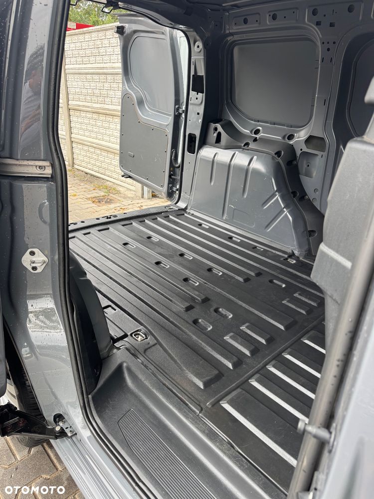 Volkswagen Caddy - 12