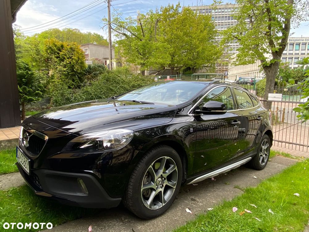 Volvo V40 Cross Country T3 Drive-E Ocean Race - 5