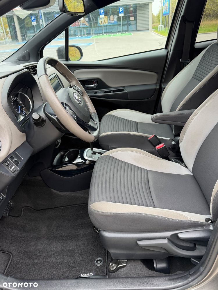 Toyota Yaris - 30
