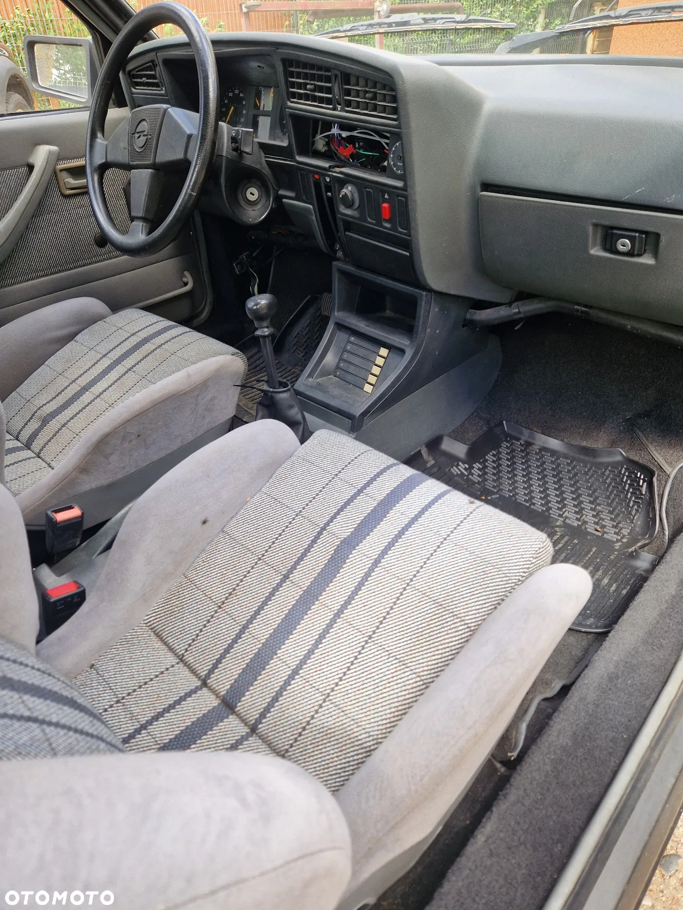 Opel Ascona Cabriolet 1.6 LS - 8
