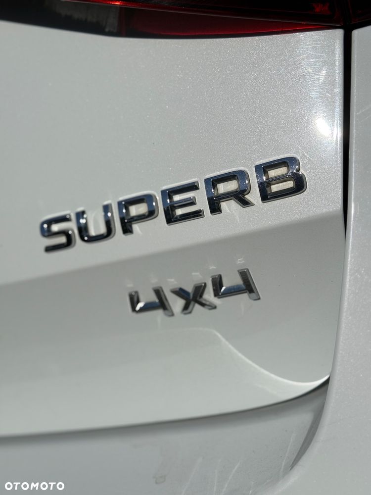 Skoda Superb 2.0 TDI 4x4 Ambition DSG - 39