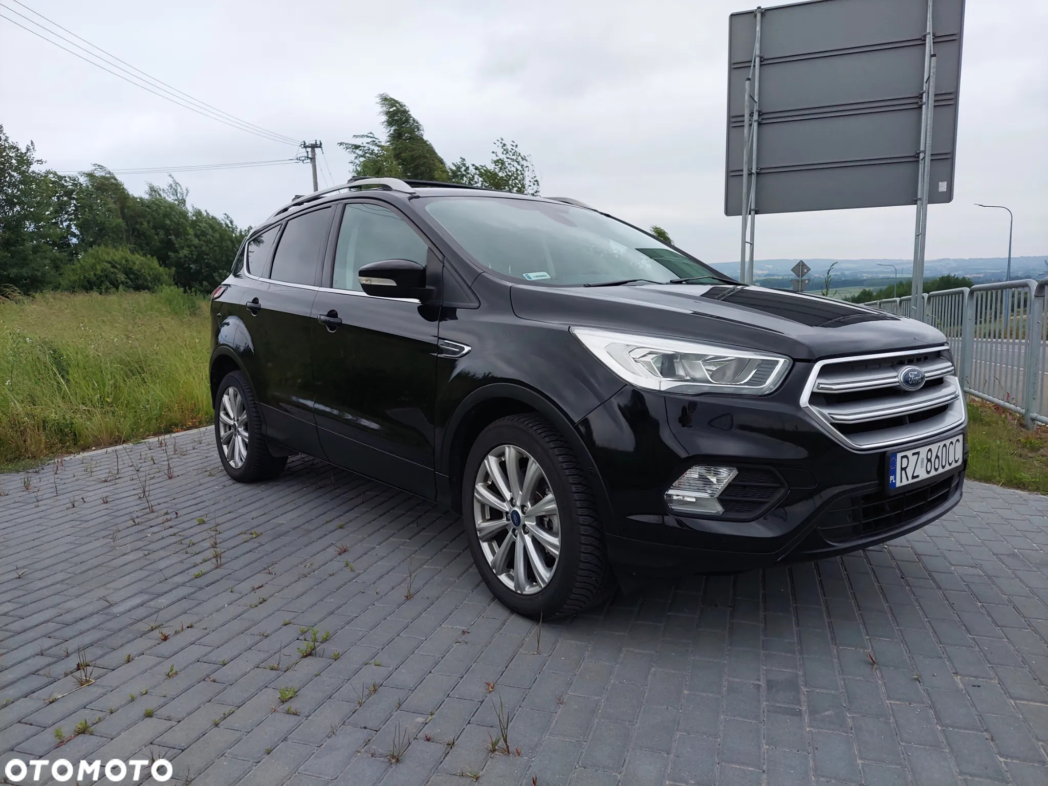 Ford Escape 2.0 EcoBoost AWD Titanium - 8
