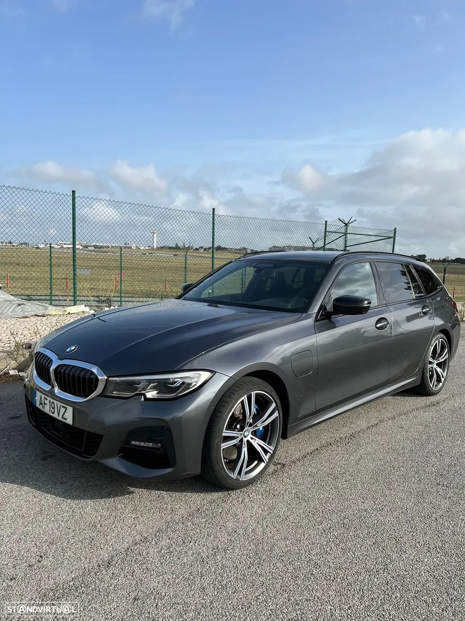 BMW 330 e Touring Pack M Auto - 1