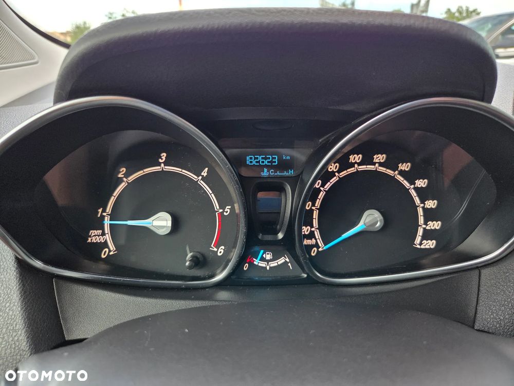 Ford Tourneo Courier 1.5 TDCi Ambiente - 31