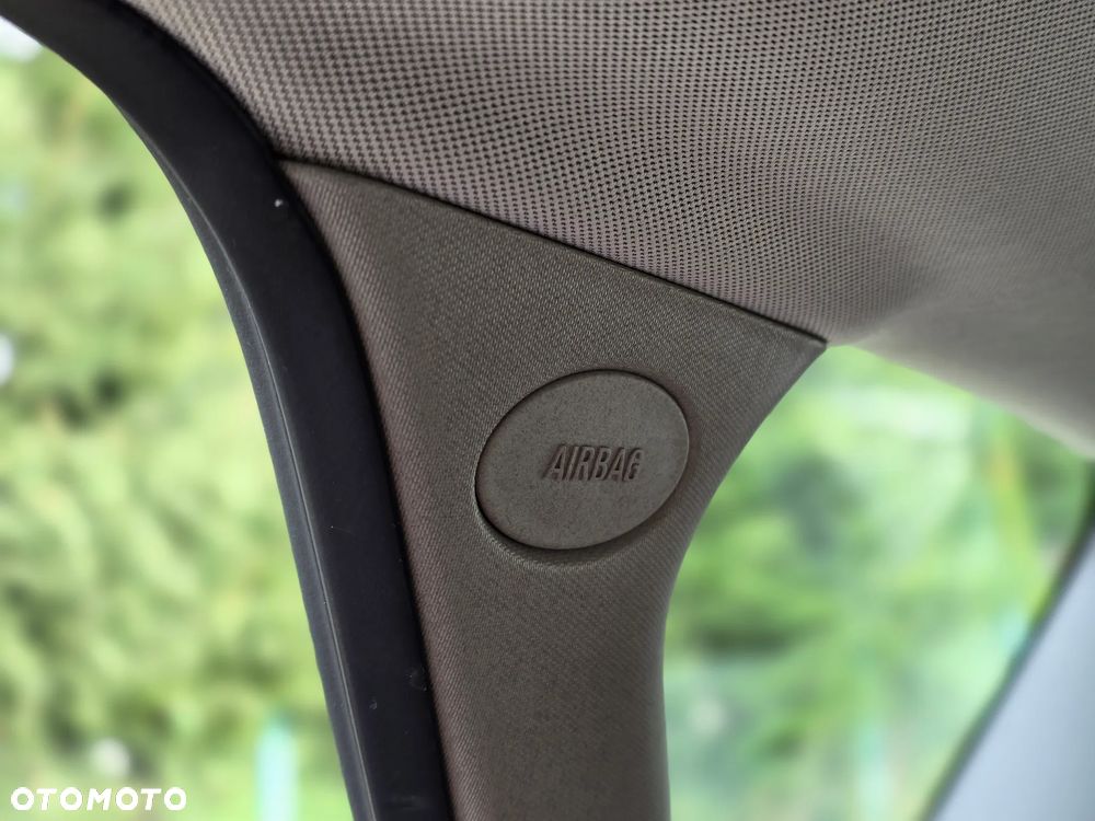 Opel Meriva 1.4 T Cosmo S&S - 28