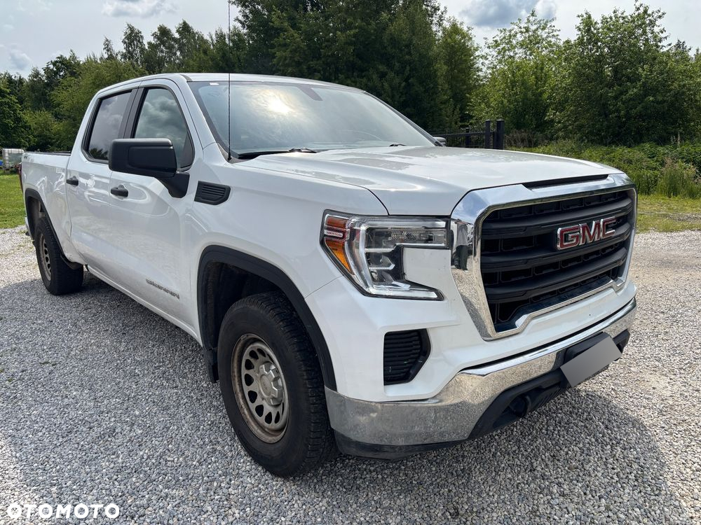GMC Sierra - 2