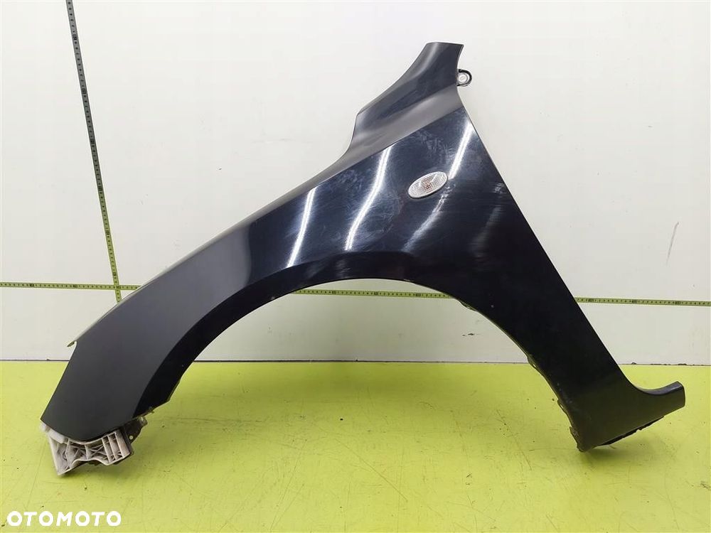 Błotnik przedni lewy Mazda 3 I 2003-2009 CZARNY 16W - 1