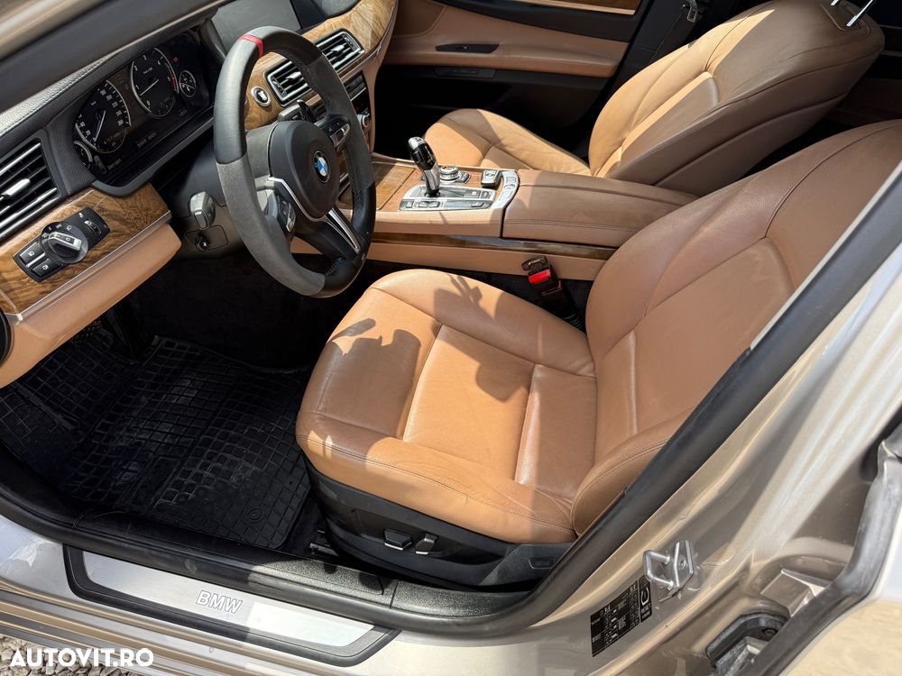 BMW Seria 7 730d Blue Performance - 28