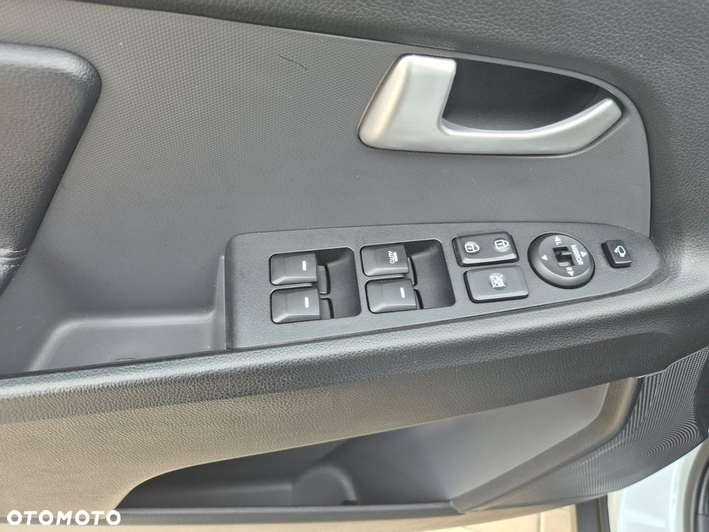 Kia Sportage 1.7 CRDI L 2WD - 9