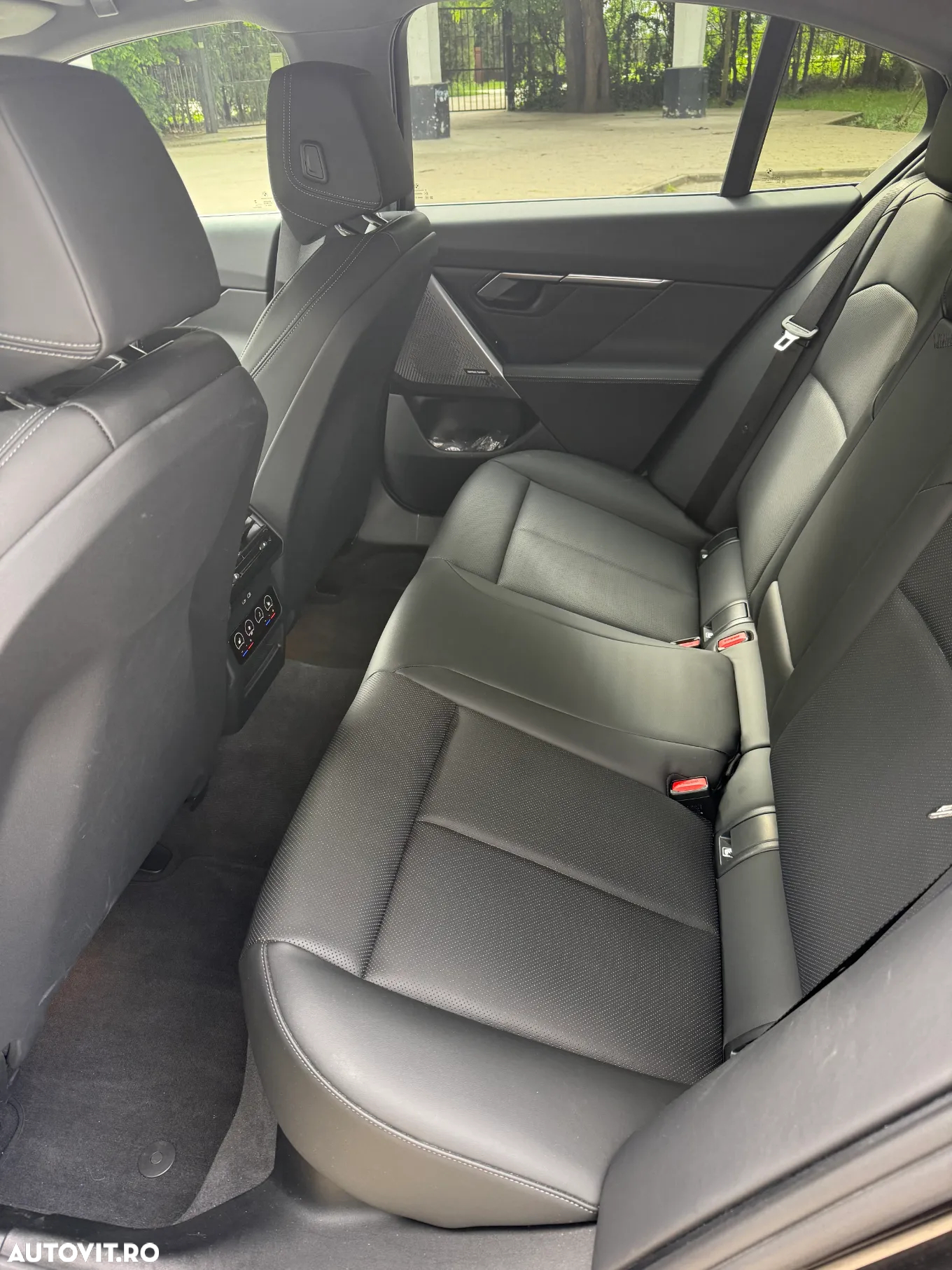 BMW Seria 5 520i Aut. - 10