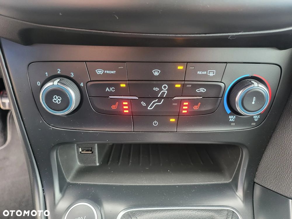 Ford Focus 2.0 TDCi ST-2 - 32