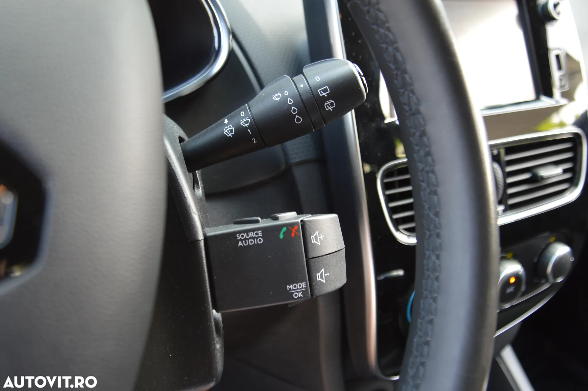 Renault Clio TCe 90 ZEN - 22