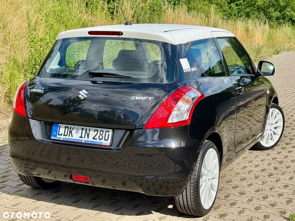 Suzuki Swift 1.2 BlackWhite - 3