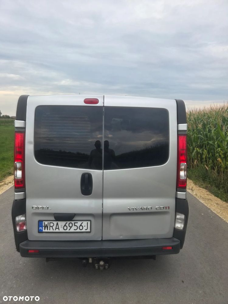 Opel Vivaro 2010 photo 4