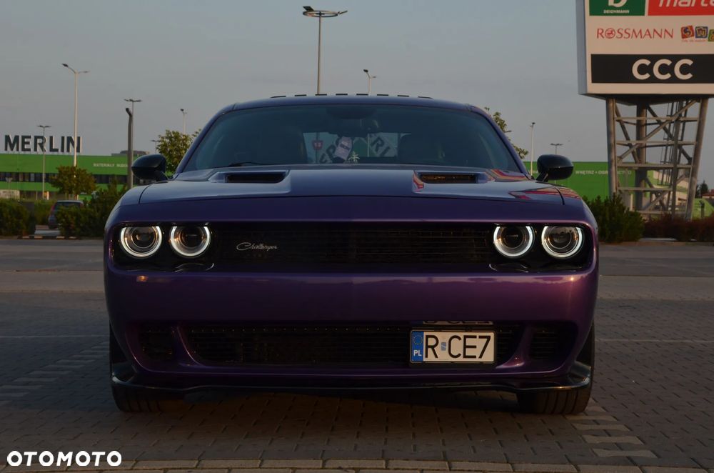 Dodge Challenger 3.6 SXT Plus - 13