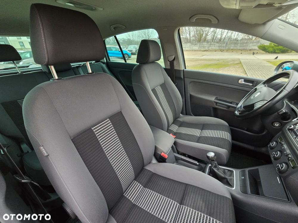 Volkswagen Golf 1.6 United - 17