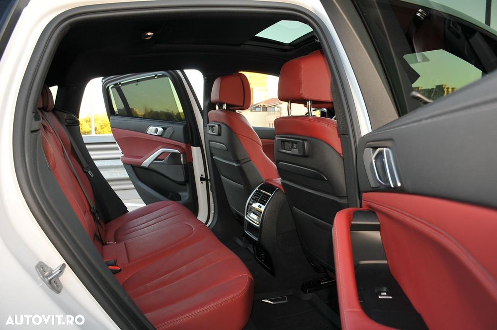 BMW X6 xDrive40i - 32