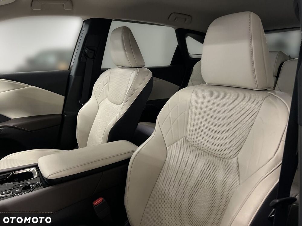 Lexus RX - 10