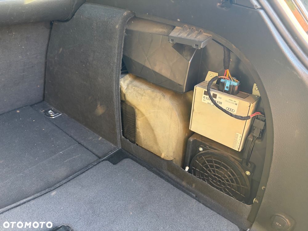 Audi A4 Avant 2.0 TDI DPF - 22