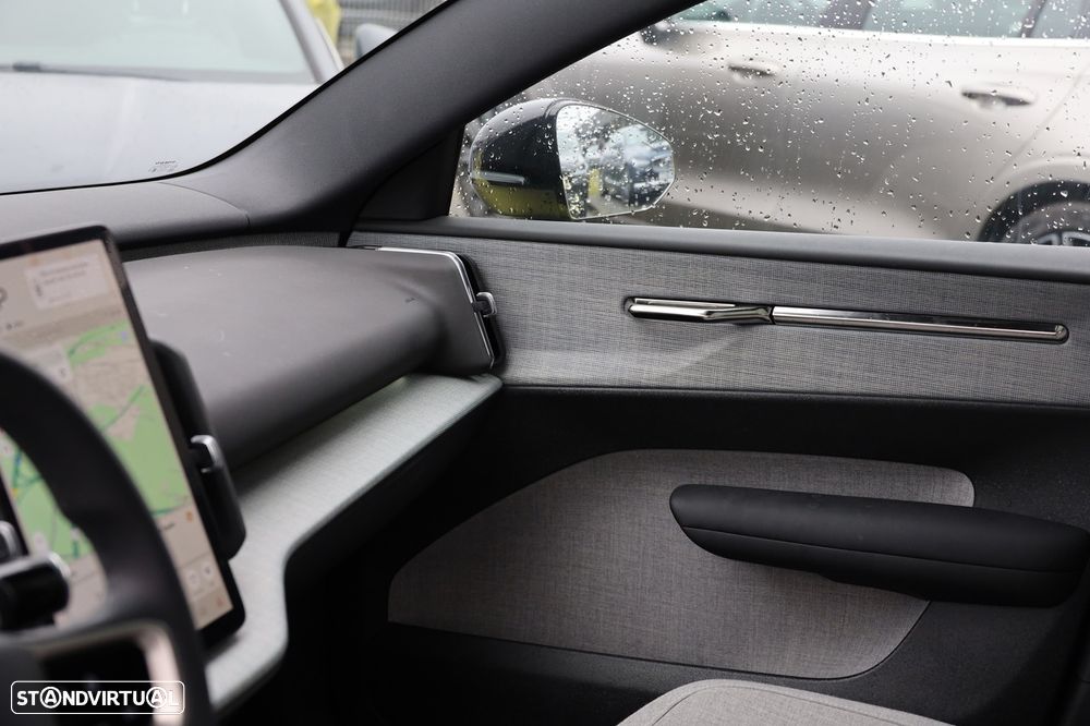 Volvo EX30 69 kWh Single Motor Extended Range Ultra - 17