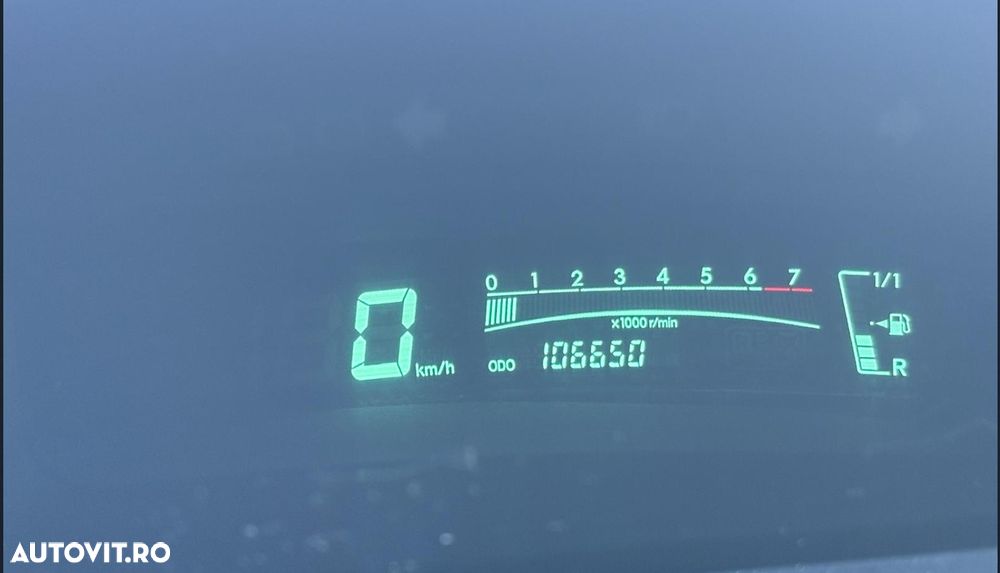 Toyota Yaris 1.3 Sol - 5