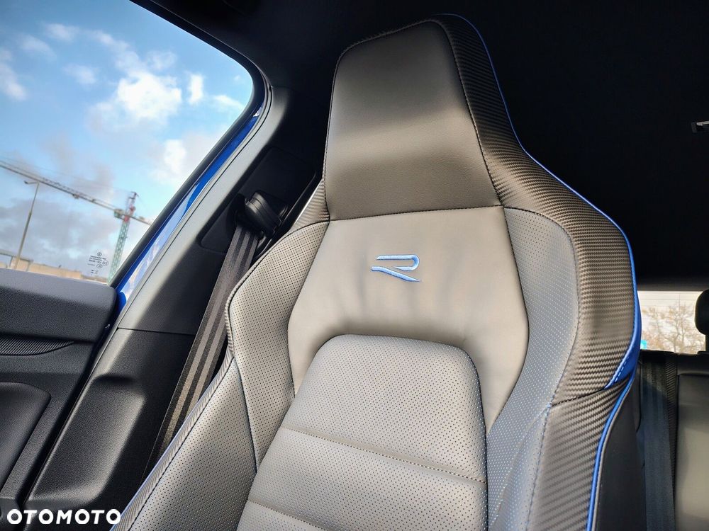 Volkswagen Golf - 17