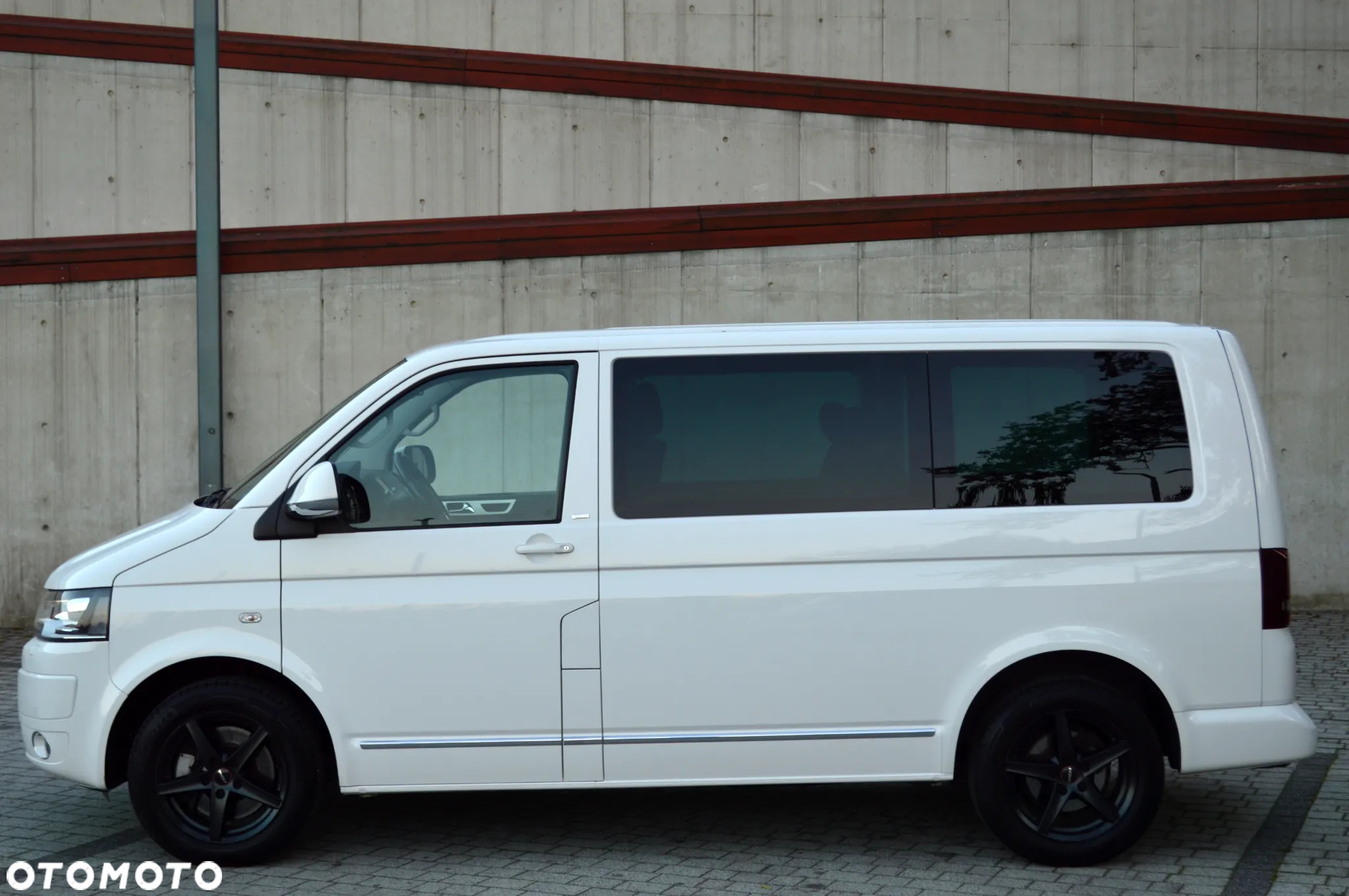 Volkswagen Multivan - 8