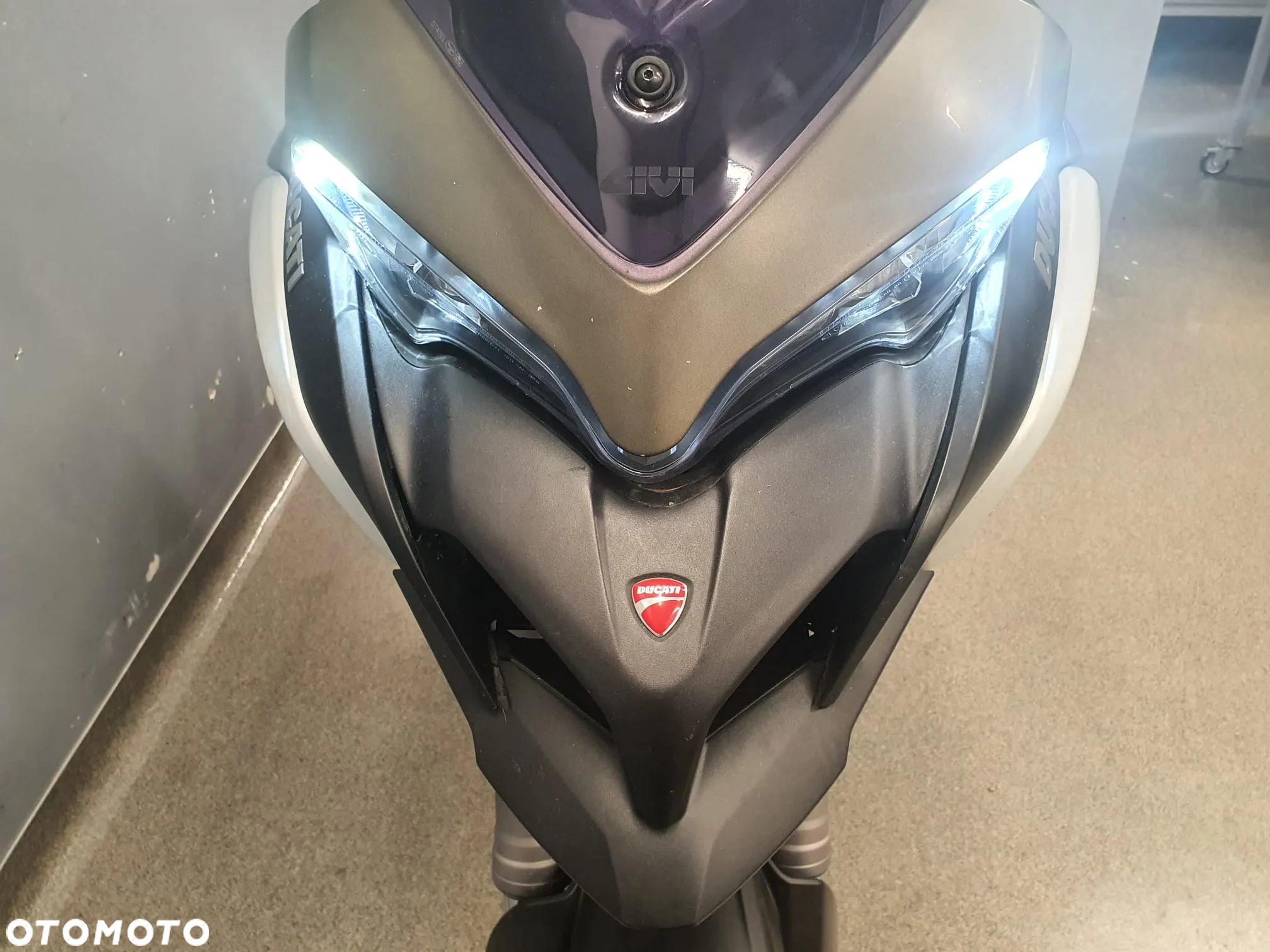 Ducati Multistrada - 16