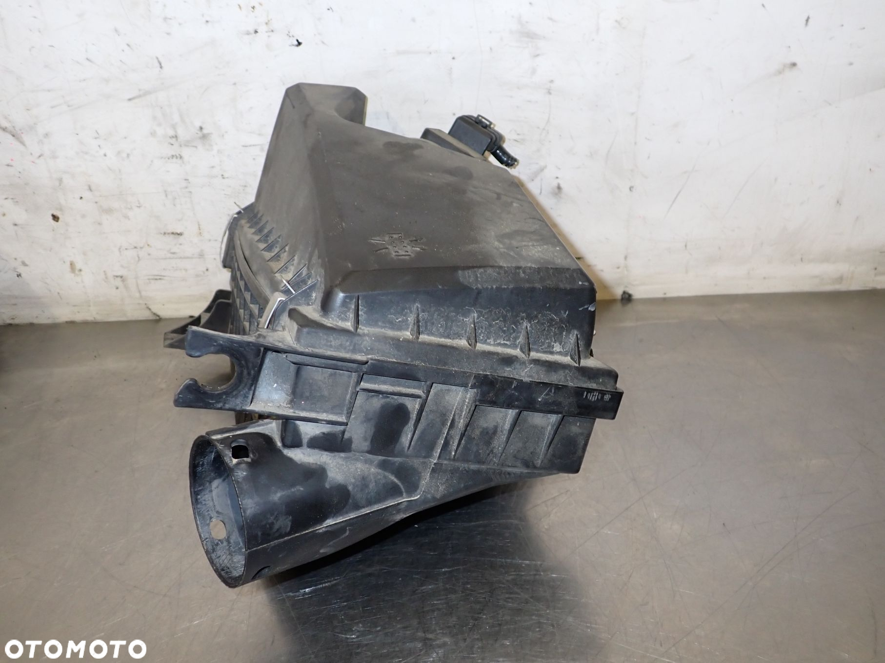 OBUDOWA FILTRA POWIETRZA VOLVO V40 I LIFT 1.9 30620760   5WK9632 - 4