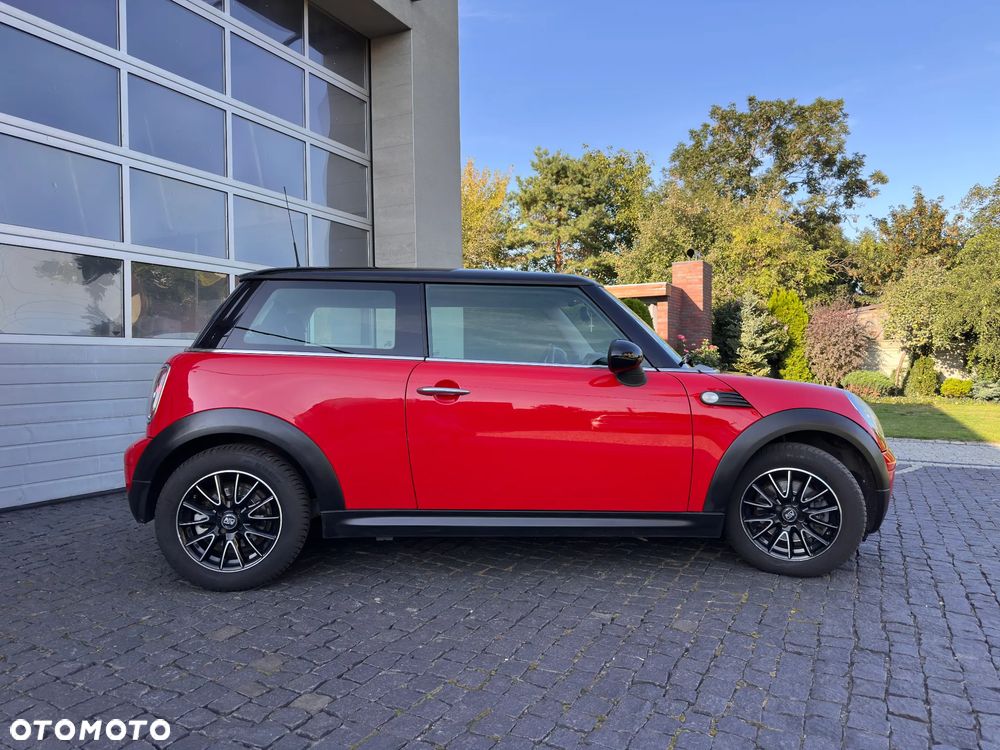 MINI ONE - 4