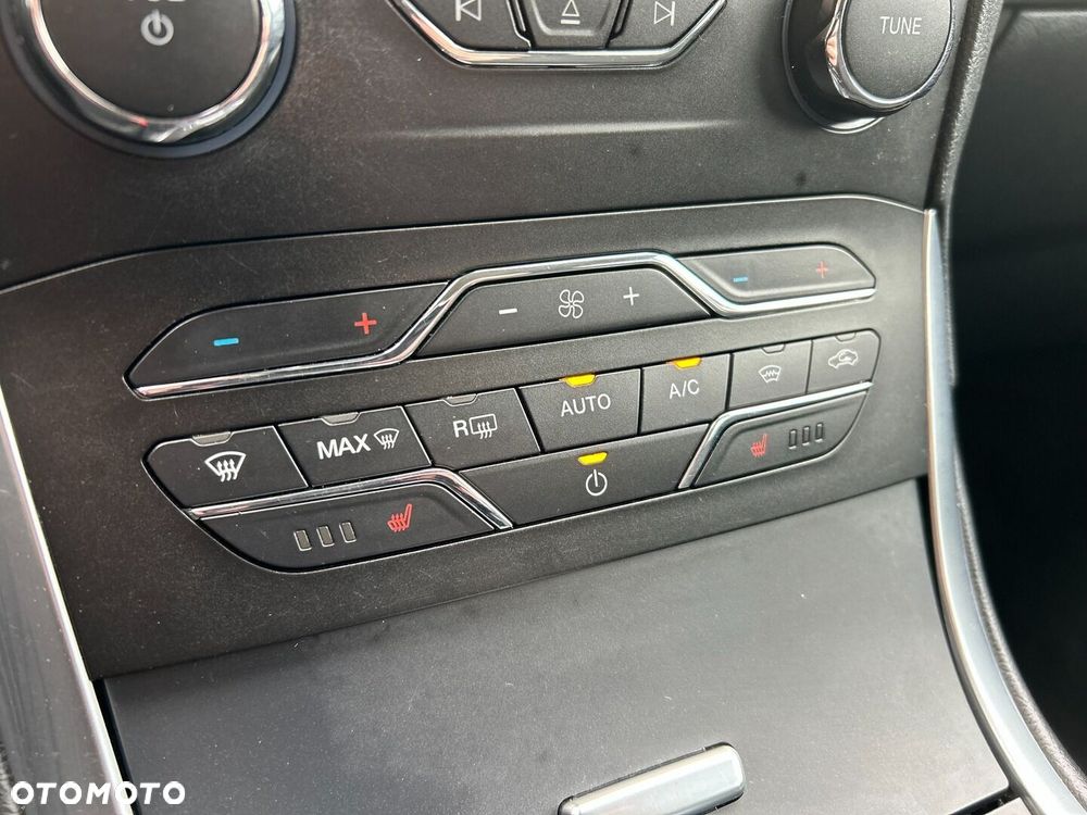 Ford S-Max 2.0 EcoBlue Titanium - 19