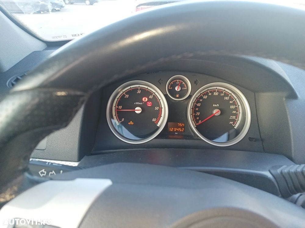 Opel Astra 1.9 CDTI DPF Edition Plus - 18