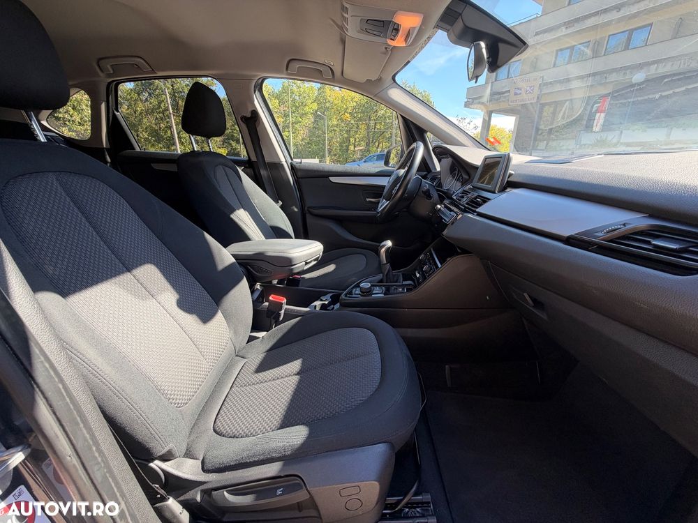 BMW Seria 2 218i - 12