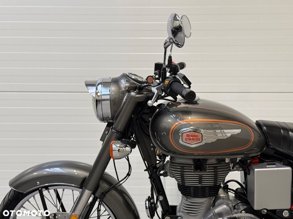 Royal Enfield Bullet - 24