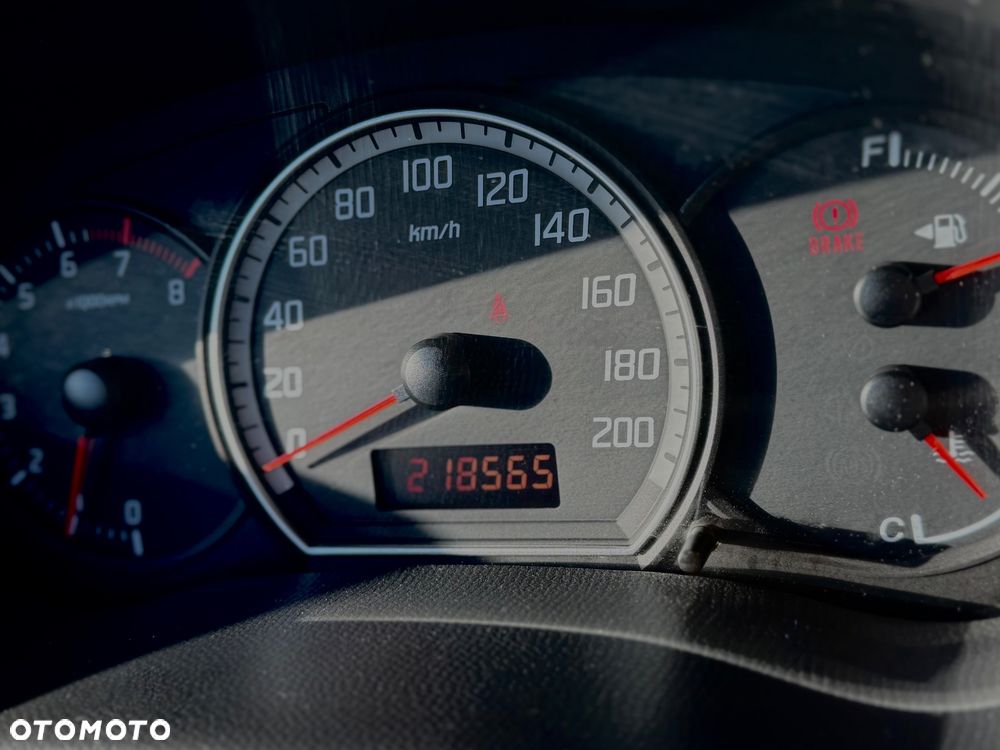 Suzuki Swift 1.3 GC (klm) - 10