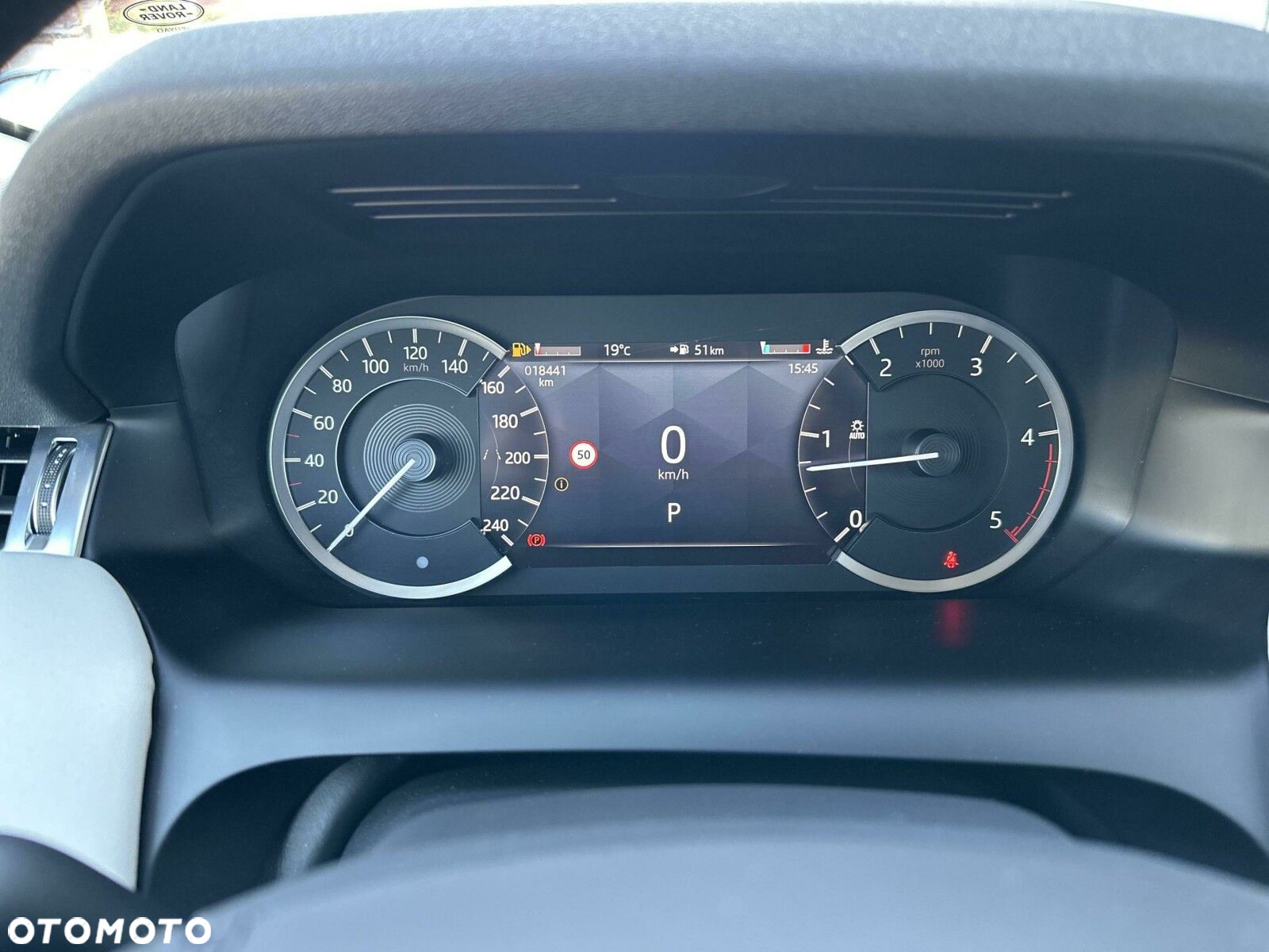 Land Rover Discovery Sport - 17
