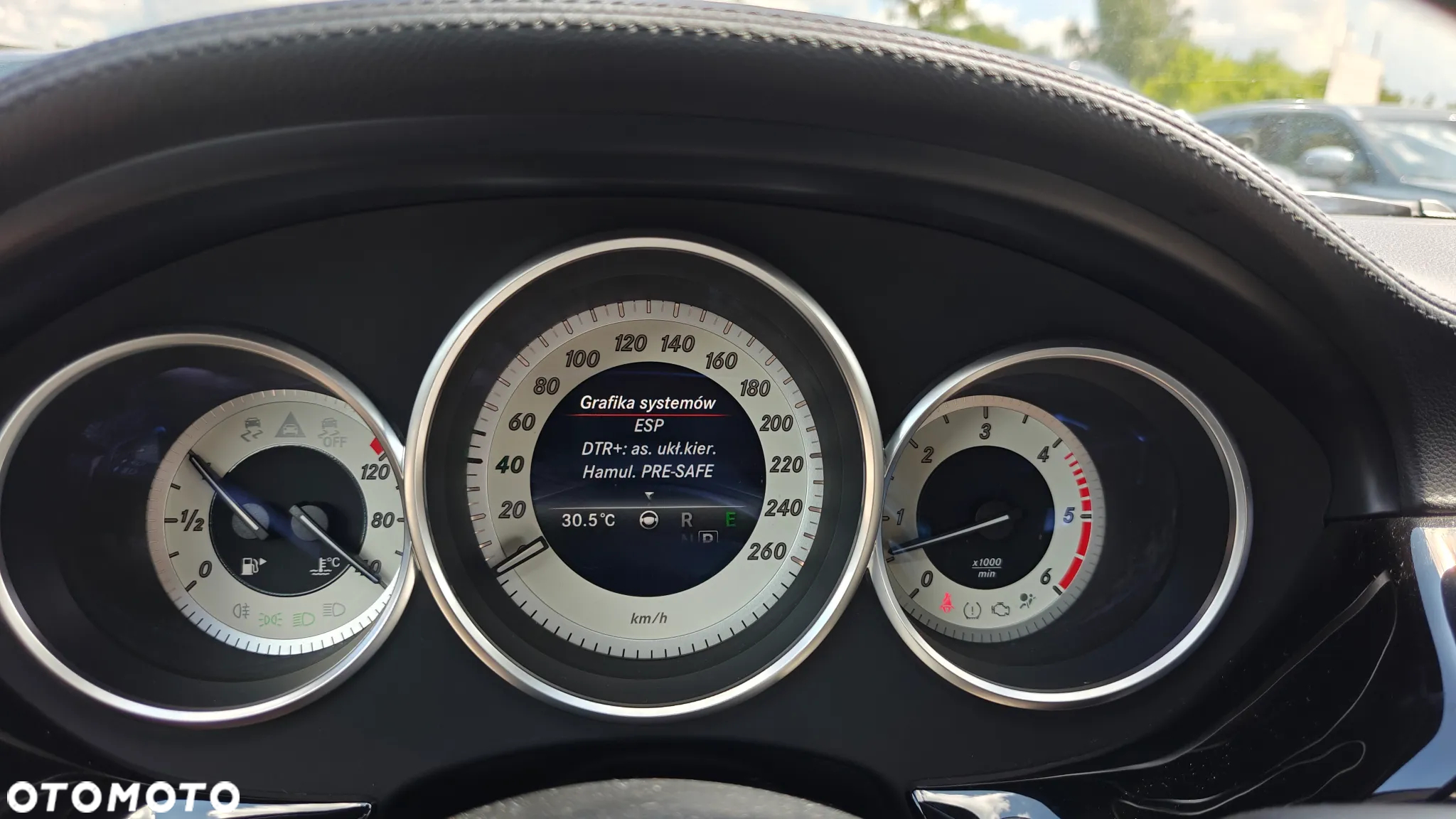 Mercedes-Benz CLS 350 d 4-Matic - 29