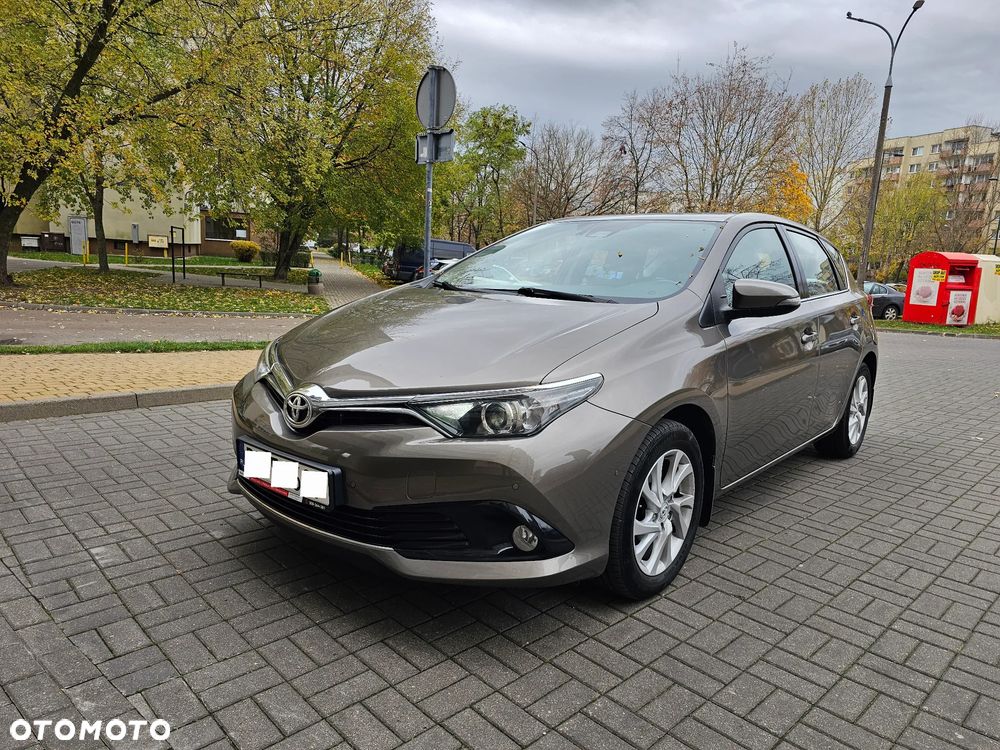 Toyota Auris 1.6 Premium - 20