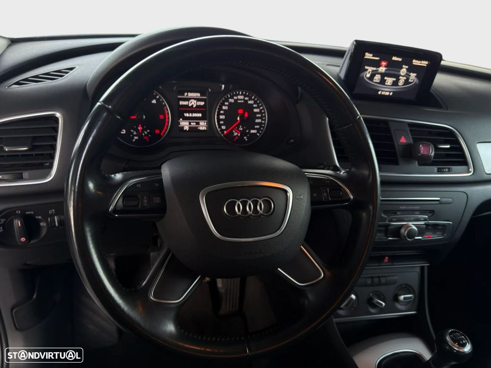 Audi Q3 2.0 TDI Design - 9