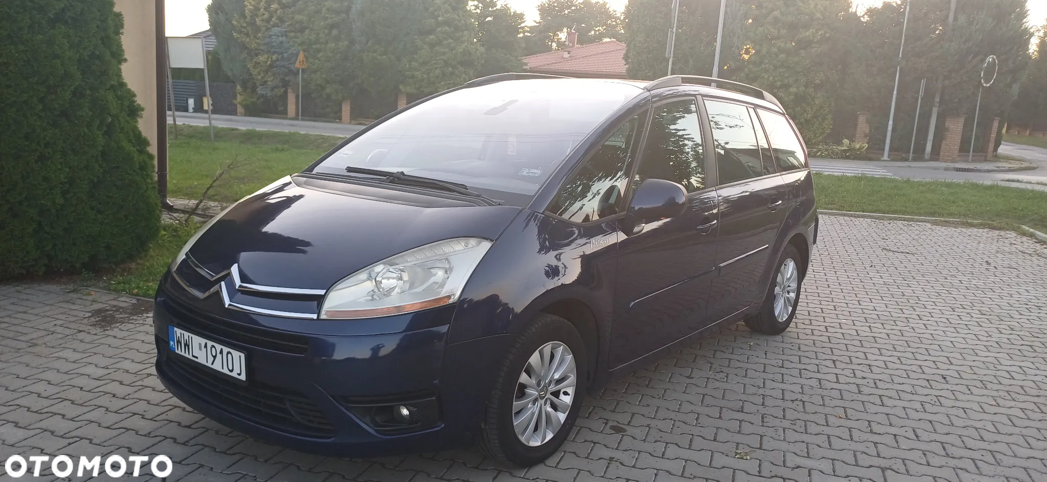 Citroën C4 Picasso 2.0 16V Exclusive - 4