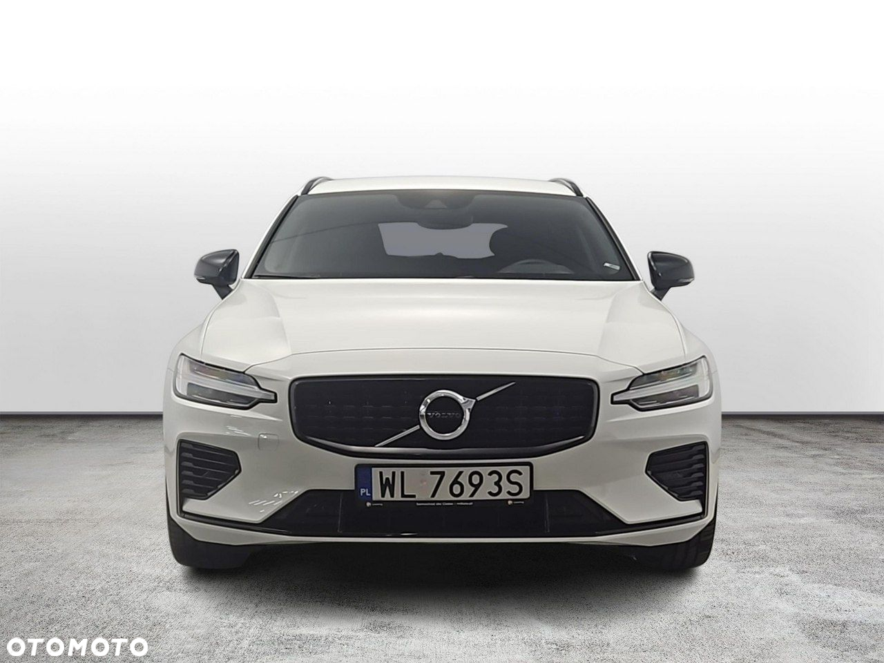 Volvo V60 T8 AWD Plug-In Hybrid R-Design - 8