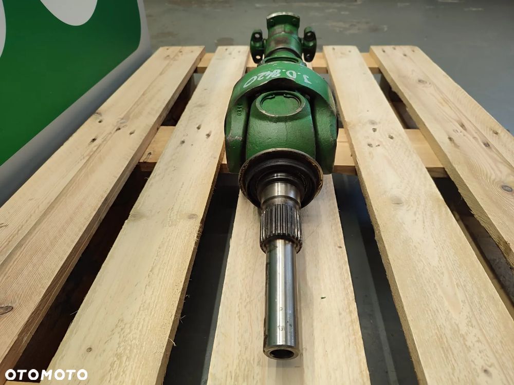 Wał napędowy Półoś RE574236 RE308018 John Deere 8420 - 8