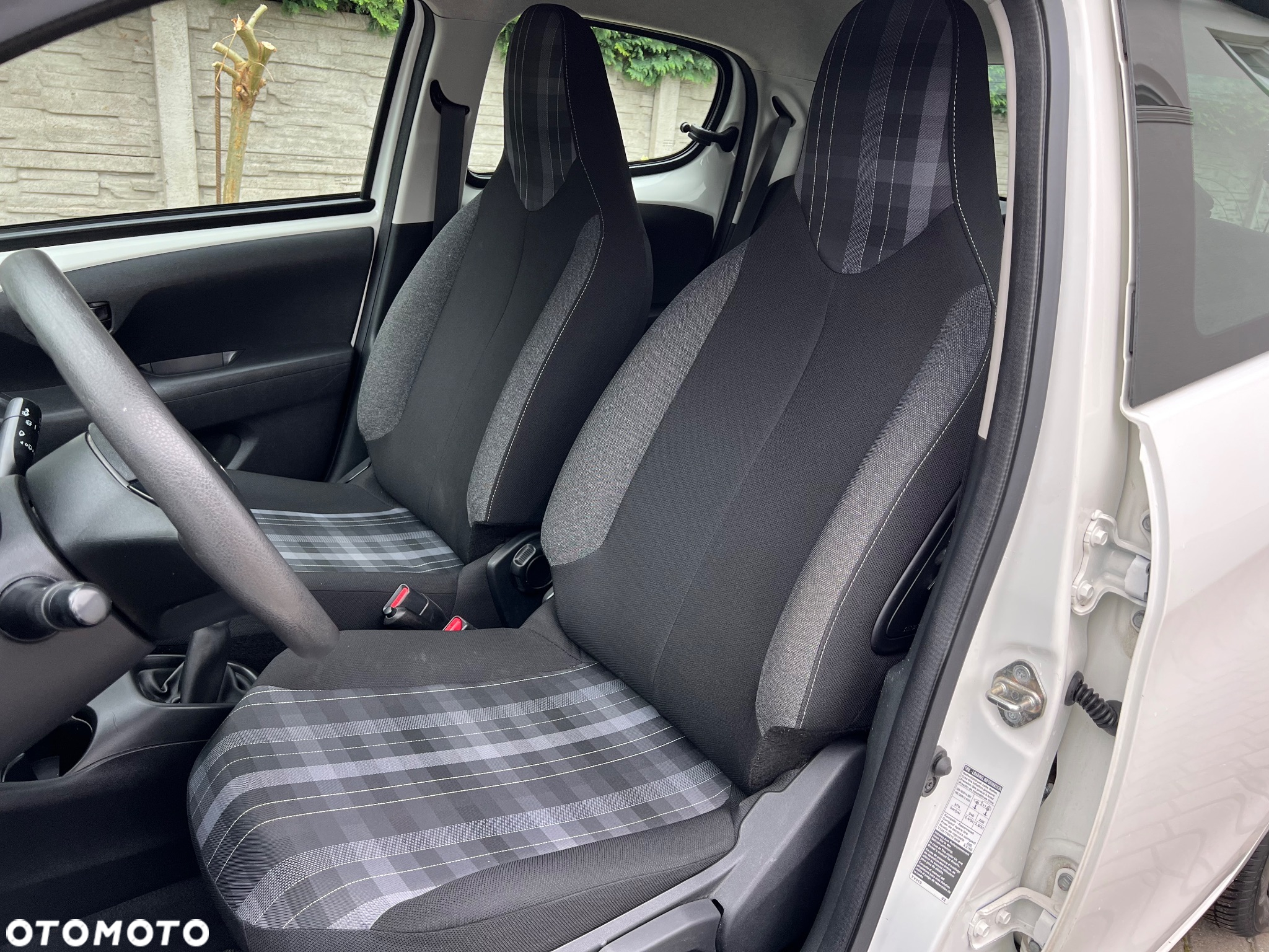 Peugeot 108 - 12