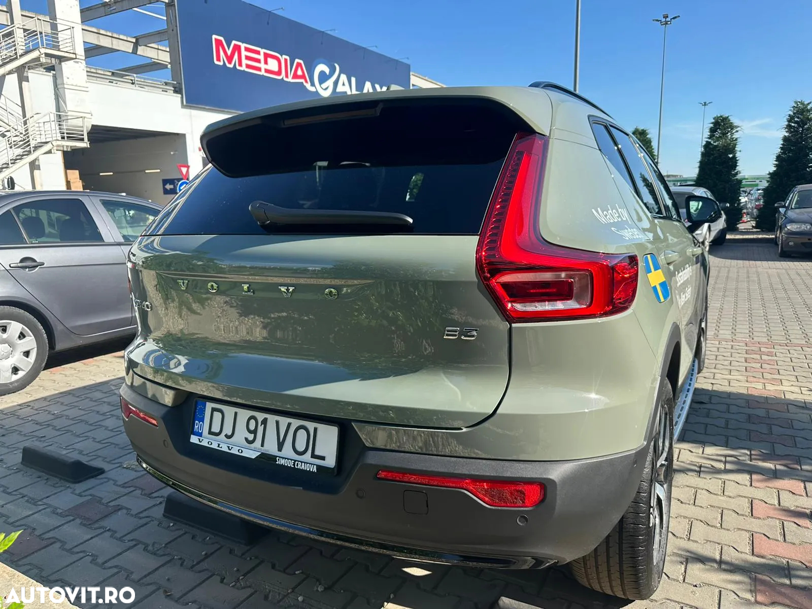 Volvo XC 40 B3 AT FWD MHEV Plus Dark - 15