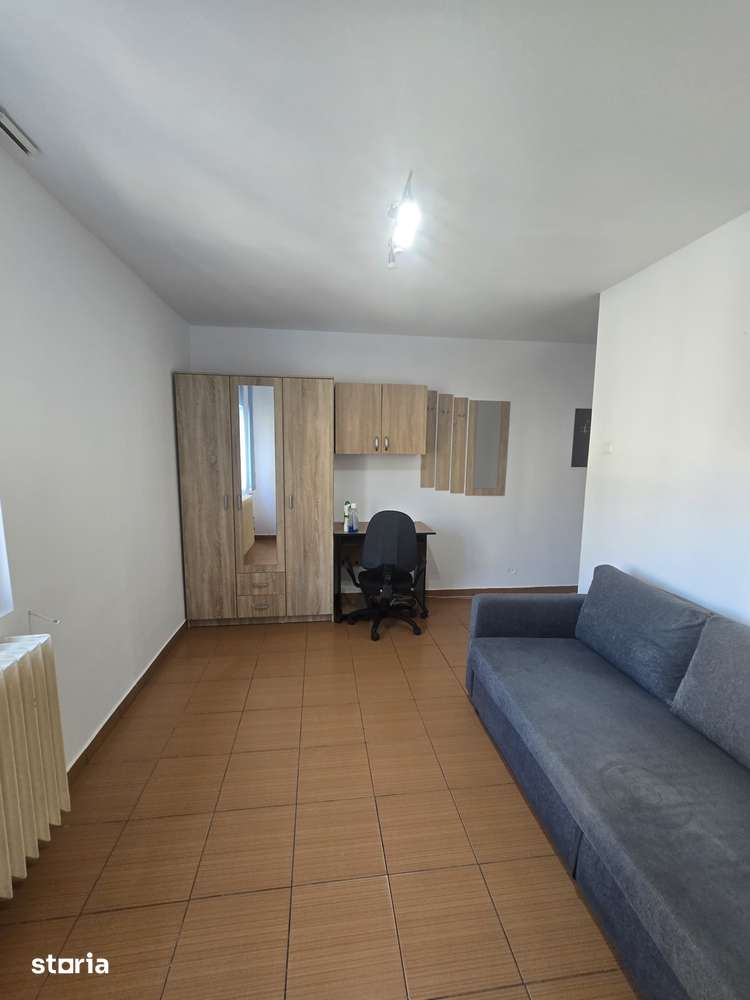 Garsoniera Titan | strada Postavarului 24 | 8 min metrou 1 Decembrie - Imagine principală: 5/8