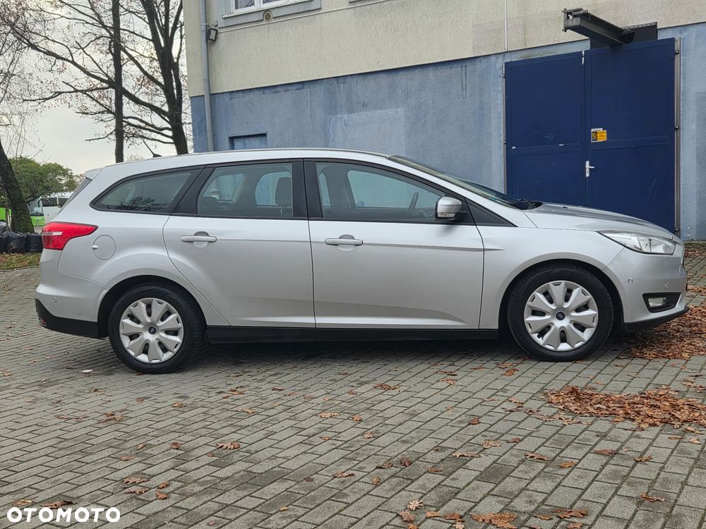 Ford Focus 1.5 TDCi ECOnetic 88g Start-Stopp-Sy Business - 3